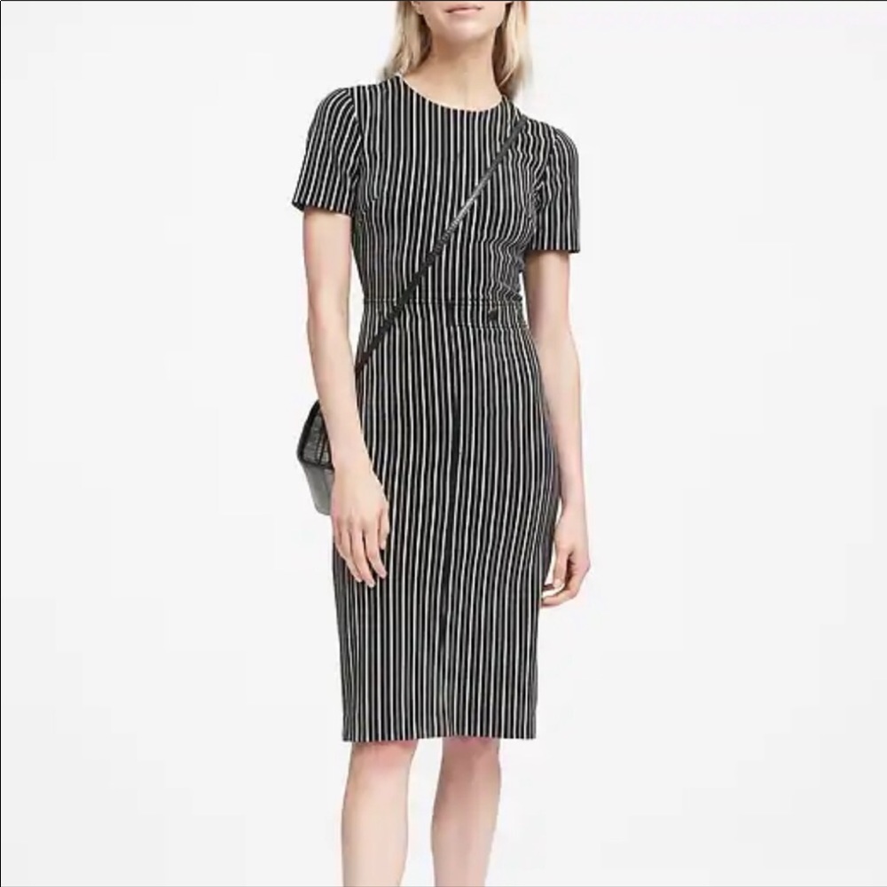 🎉🎊❤️ Flattering Sheath Dress 💃🏾